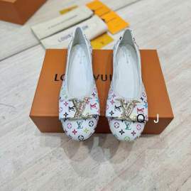 Picture of Louis Vuitton Shoes _SKULVsz35-40Z050212349